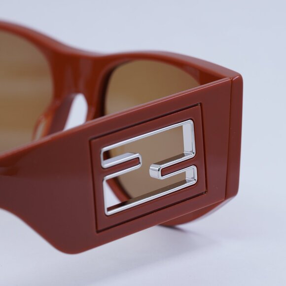 Fendi FE40109I 50E BAGUETTE Sunglasses Brown Oval Frame, Brown Lenses - Picture 9 of 12